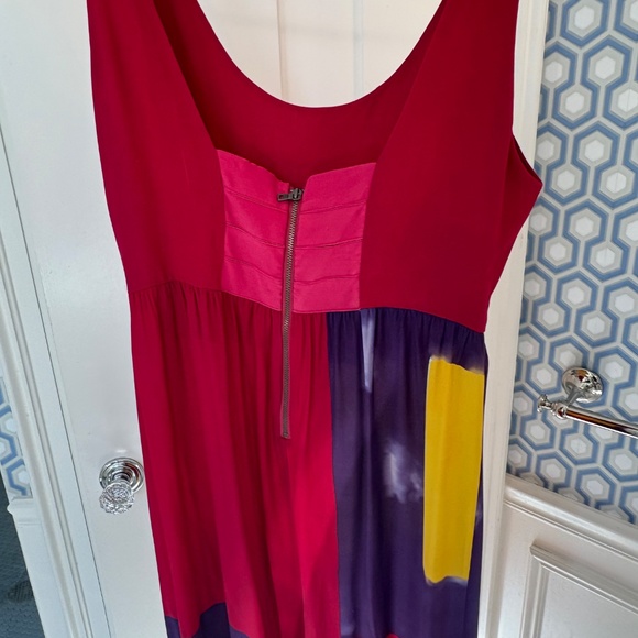 Alice and Olivia Gown - Picture 2 of 3